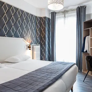 Ambassadeur 3* Paris