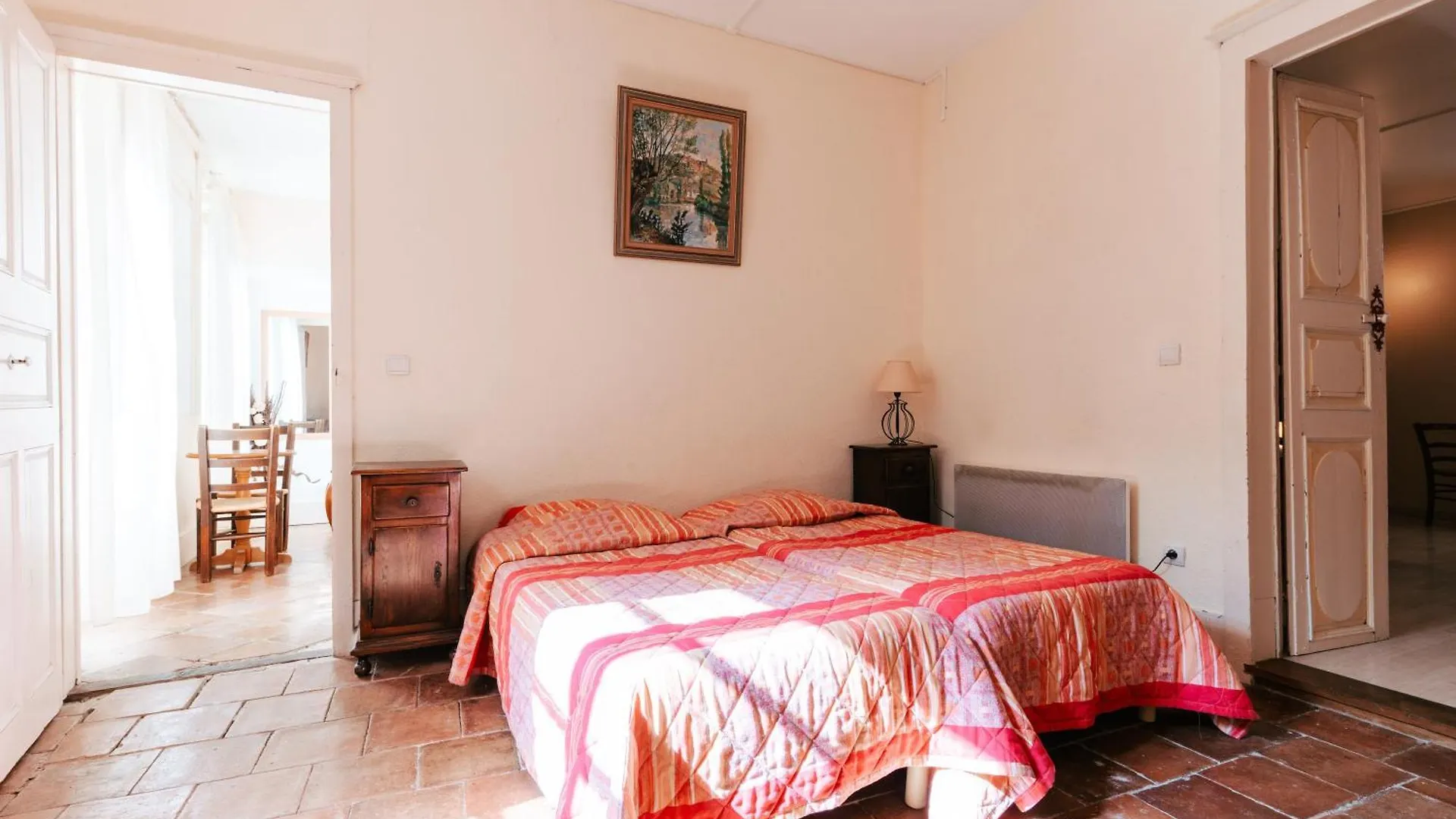 ***  Hotel Des Consuls Castelnau-de-Montmiral France