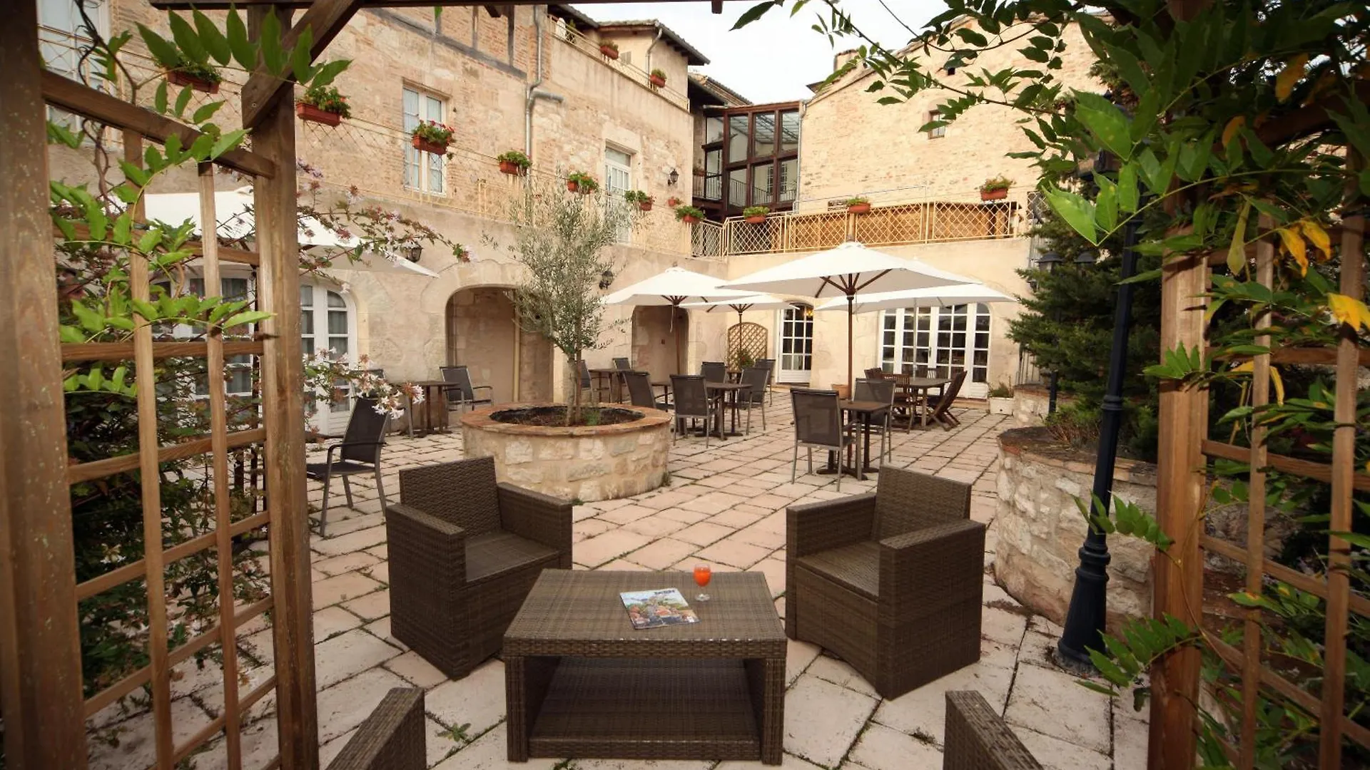 Hotel Des Consuls Castelnau-de-Montmiral