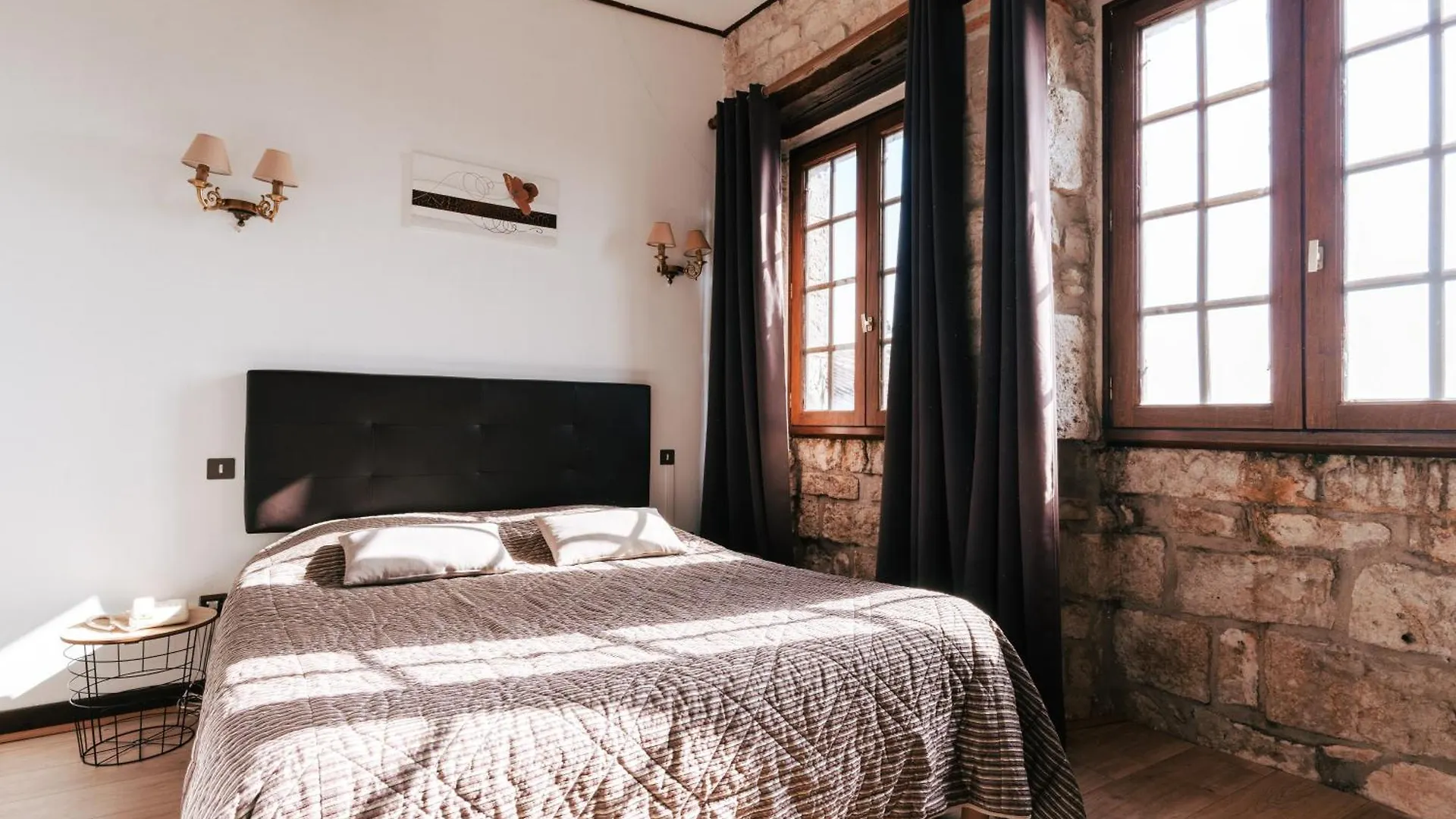Hotel des Consuls Castelnau-de-Montmiral